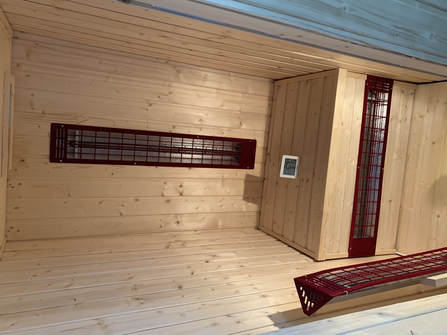 Bench installed in sauna, also added some wood trim on the sides to clean it up nicely.