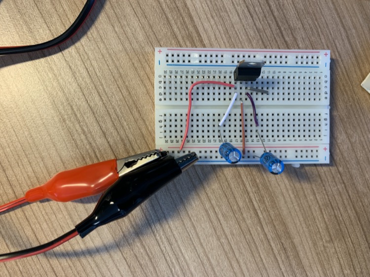 7805CV linear voltage regulator testing.